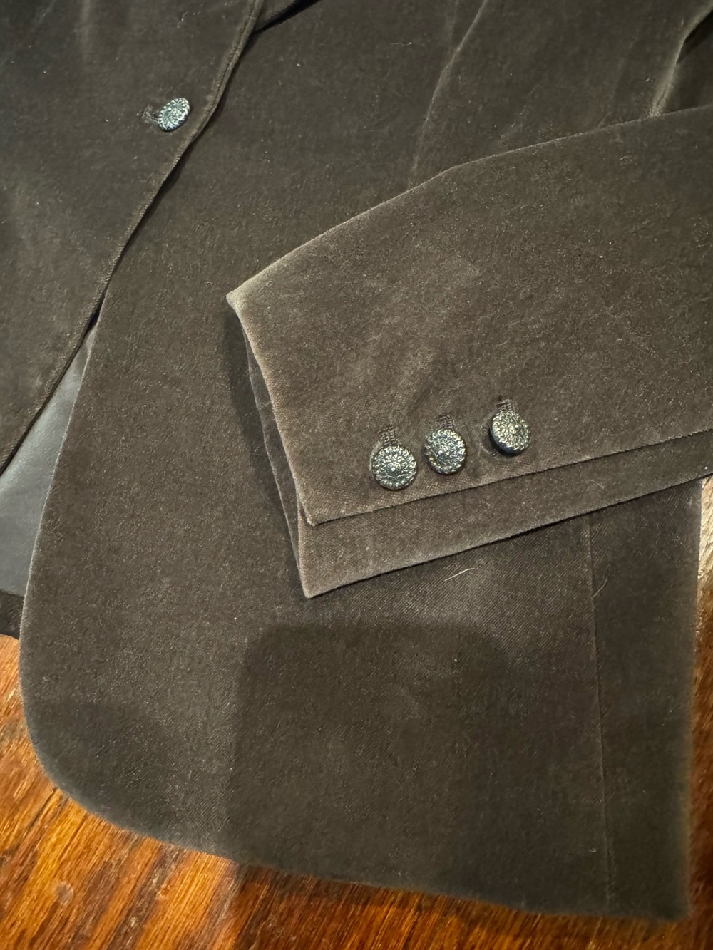 Tahari Brown Velvet Tailored One-Button Blazer - Picture 7 of 10